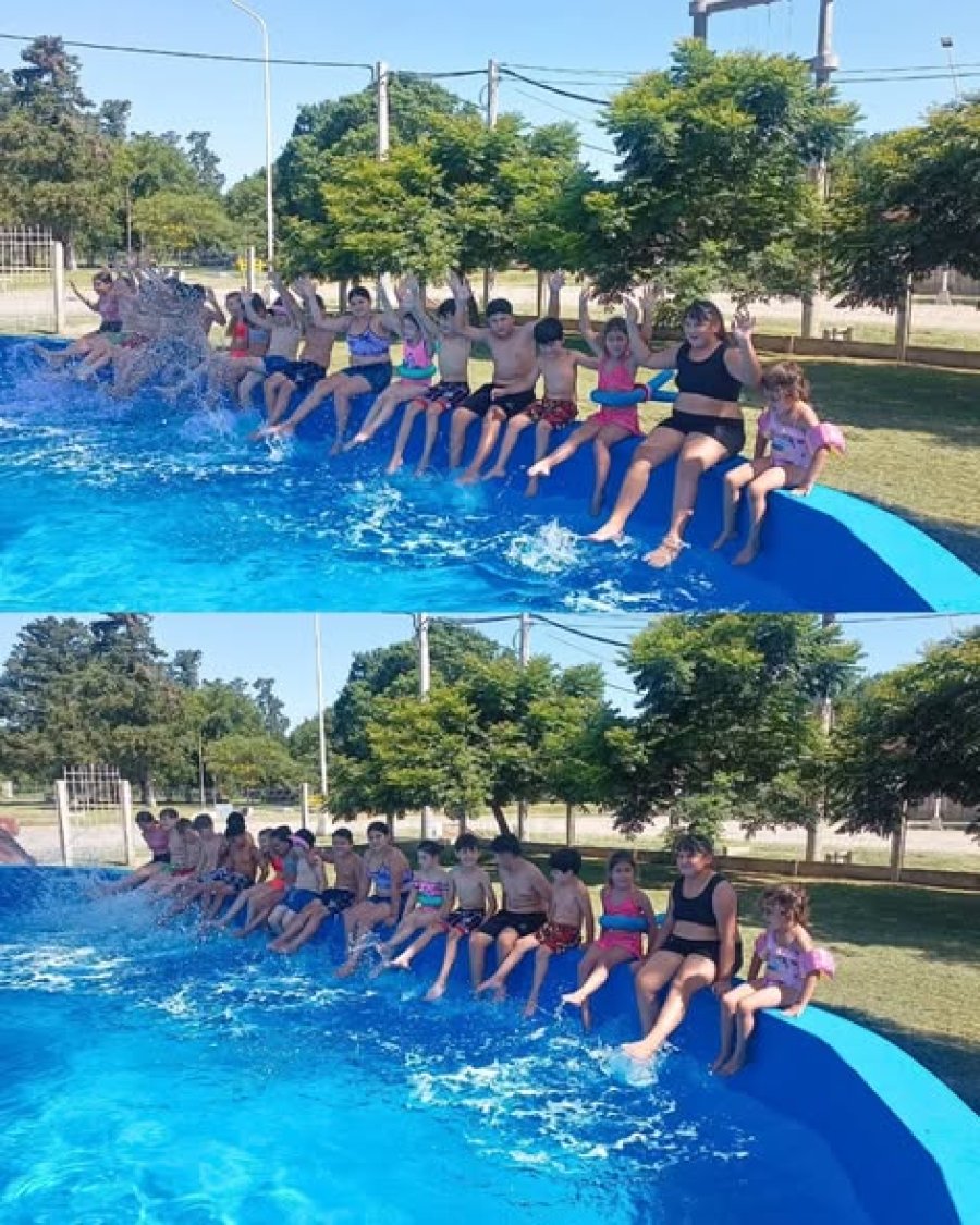 Raquelinos disfrutando la pileta.