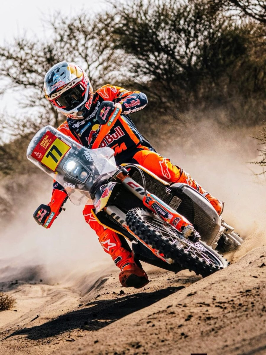 LUCIANO BENAVIDES. Recuper&oacute; la punta con la KTM.