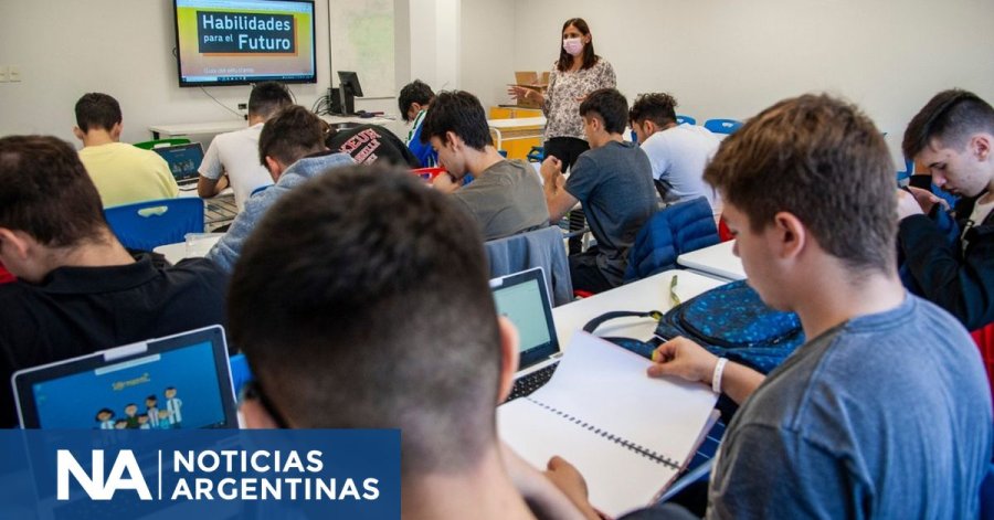 UN PASO NECESARIO. Gana adeptos la educaci&oacute;n financiera en los colegios.