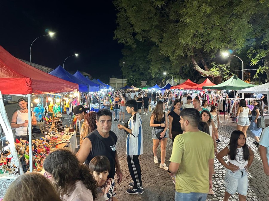 Belgrano Fest tuvo una masiva respuesta del p&uacute;blico a pesar de las altas temperaturas.