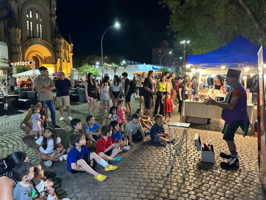 Los ni&ntilde;os tuvieron su propia aventura en el Belgrano Fest. (FOTO M. LIOTTA)