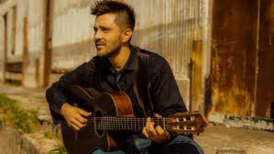 Efrain Colombo, el artista rafaelino que se presentar&aacute; esta noche.