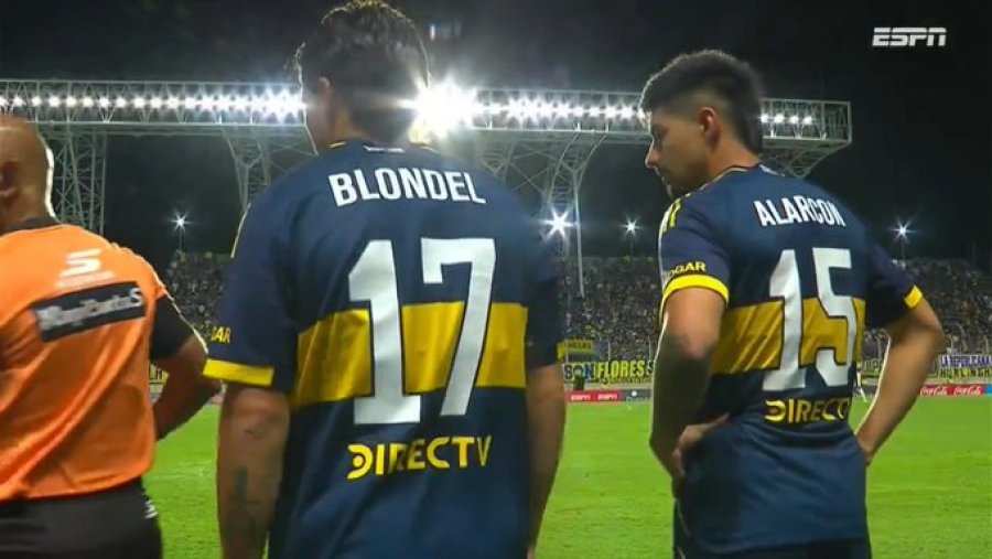 El rafaelino Lucas Blondel a punto de entrar en el partido ante Olimpia.