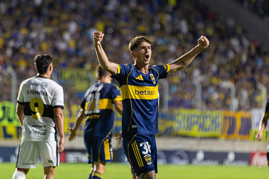 Belmonte celebra el segundo gol de Boca en San Nicol&aacute;s.
