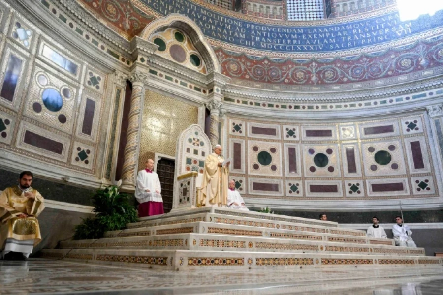 El pasado 25 de mayo, el Papa tom&oacute; posesi&oacute;n de la C&aacute;tedra del Obispo de Roma en la Bas&iacute;lica de San Juan de Letr&aacute;n.