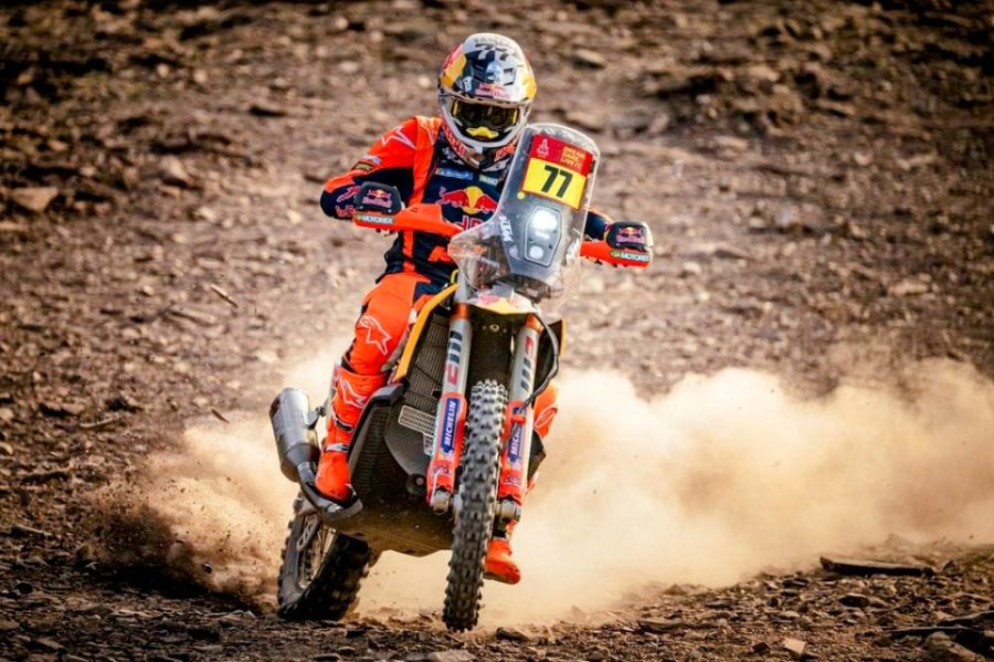 Luciano Benavides consigui&oacute; una &eacute;pica victoria con la KTM.