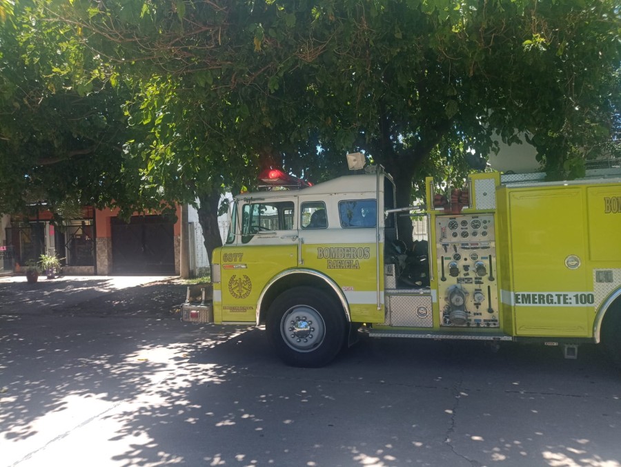 El veh&iacute;culo de los Bomberos, esta vez en avenida Providenti.