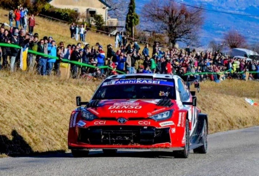 El japon&eacute;s Takamoto Katsuta con el Toyota Yaris en Montecarlo.