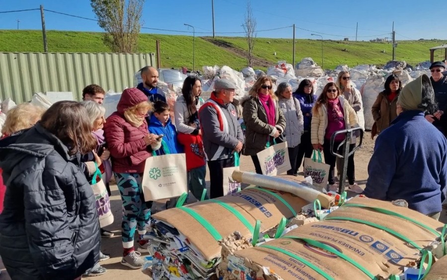 Recorrido exclusivo para vecinos que quieran conocer qu&eacute; se hace con los residuos.