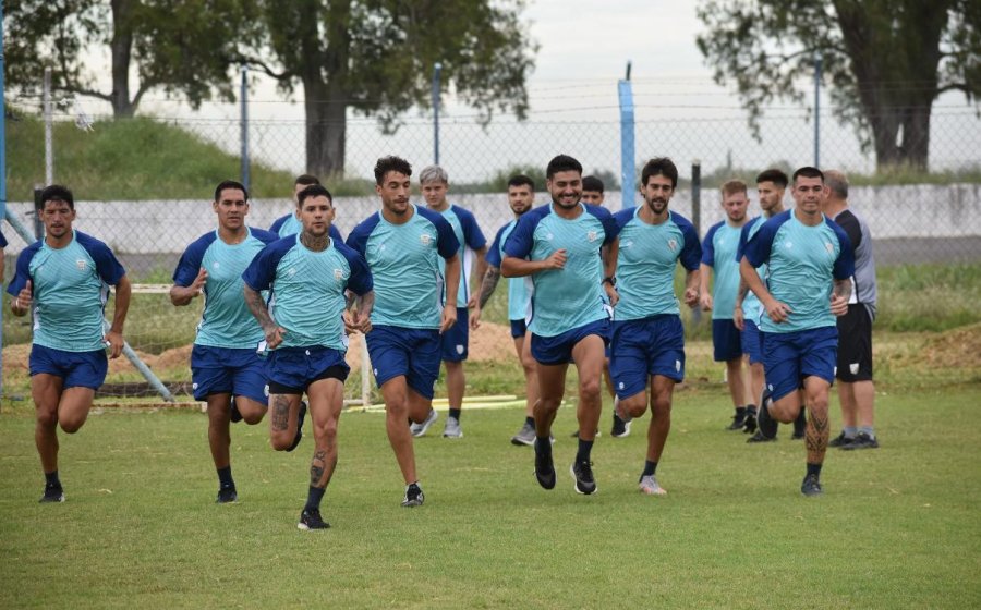 NO SE DETIENE. La Crema jugar&aacute; este viernes un nuevo amistoso, ser&aacute; el primero en el Monumental.