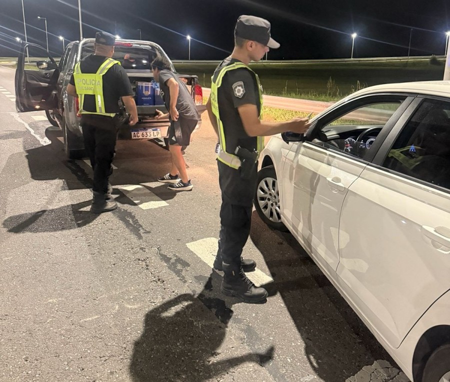 &ldquo;El trabajo articulado entre fuerzas demuestra una decisi&oacute;n firme del Estado de cuidar cada ruta, cada acceso y a las familias santafesinas", dijo Mauro Bertorino. (FOTO SCS)
