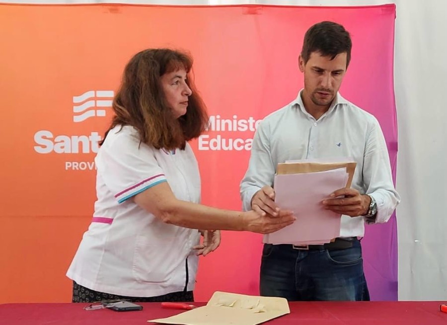 Se realiz&oacute; en en la escuela "Luis Alberto Spinetta".