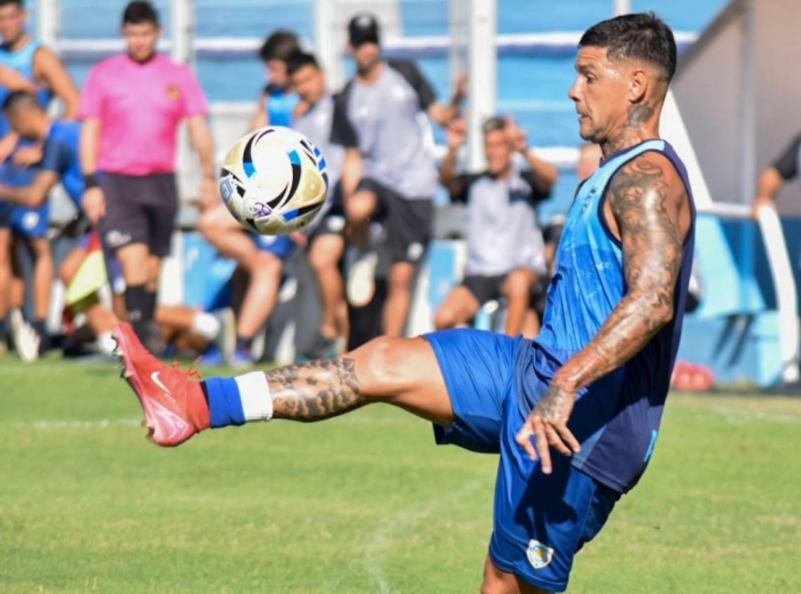 PARDO, UNO DE LOS ATACANTES DE LA CREMA PARA LA TEMPORADA 2026