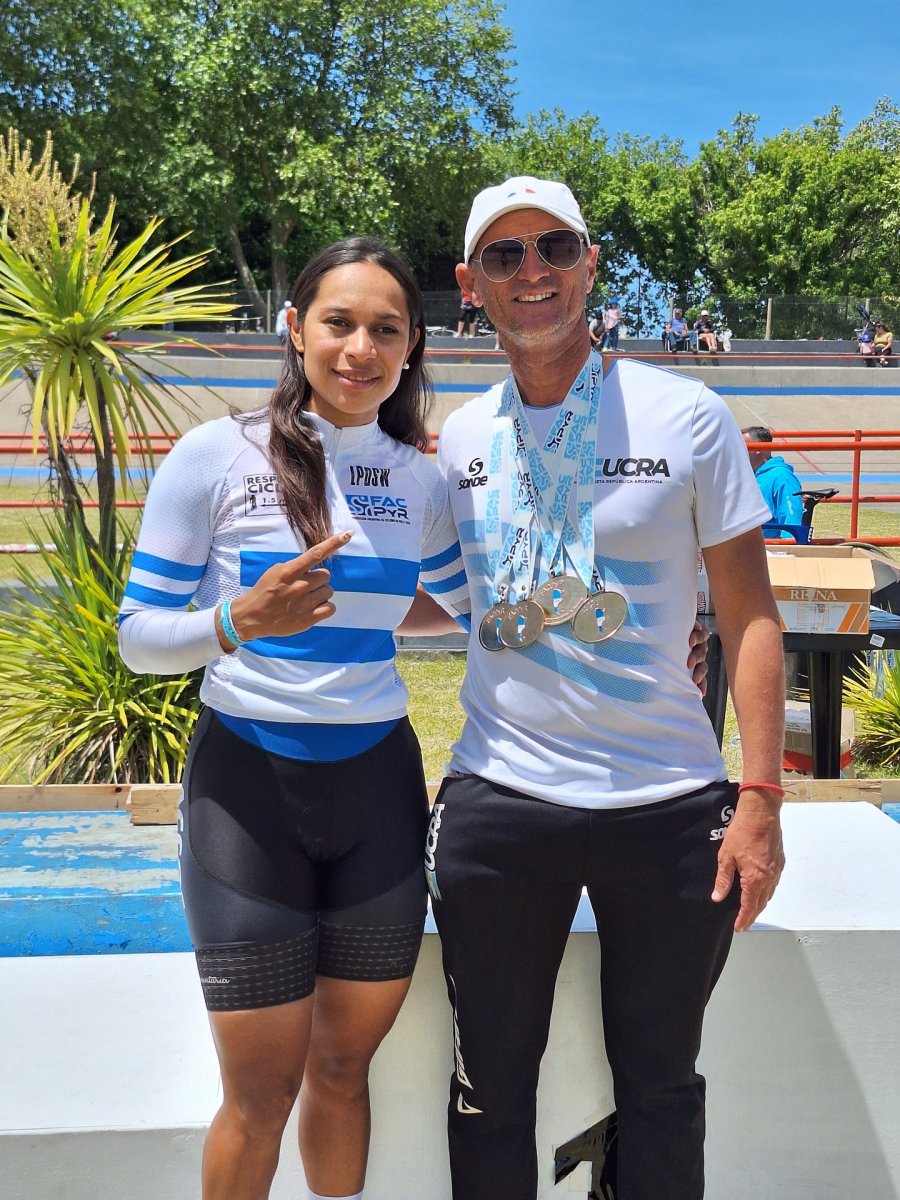 AJUSTES FINALES. Natalia Vera y el entrenador Daniel Capella.