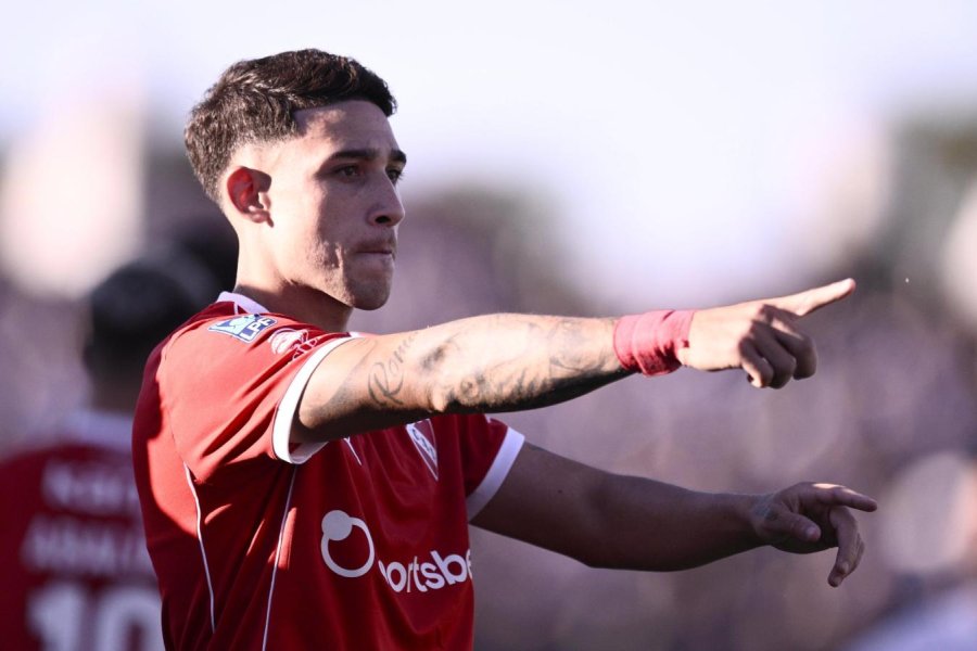 EL ROJO LE GAN&Oacute; AL CALAMAR