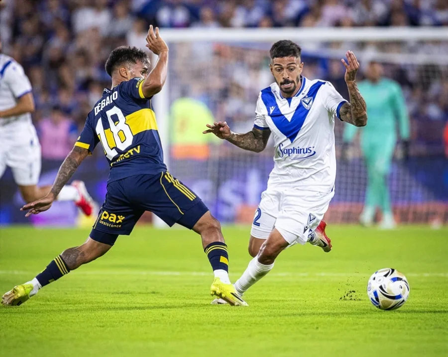 Boca cay&oacute; 2-1 con V&eacute;lez y a&uacute;n no sum&oacute; de visitante en este Torneo Apertura.