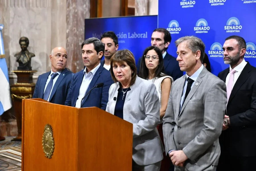 Patricia Bullrich encabez&oacute; una conferencia de prensa para anunciar el principio de acuerdo para darle media sanci&oacute;n a la reforma laboral en el Senado.