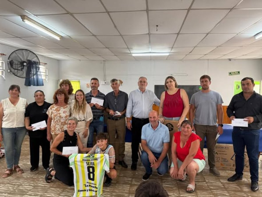 Los participantes en el reciente acto.