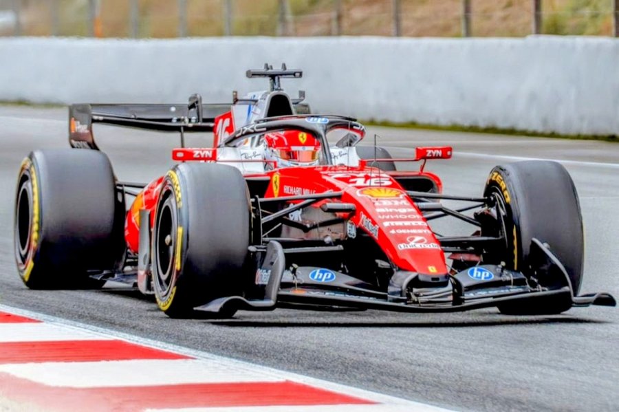 CHARLES LECLERC. El piloto monegasco cerr&oacute; un excelente jueves con la Ferrari.