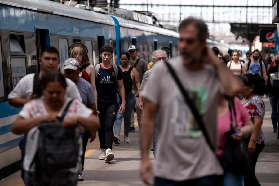 Casi la mitad de los beneficiarios del seguro por desempleo reside en la provincia de Buenos Aires.