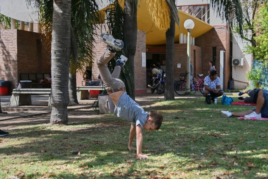 Nereo ahora se permite jugar y divertirse. (FOTO SCS)
