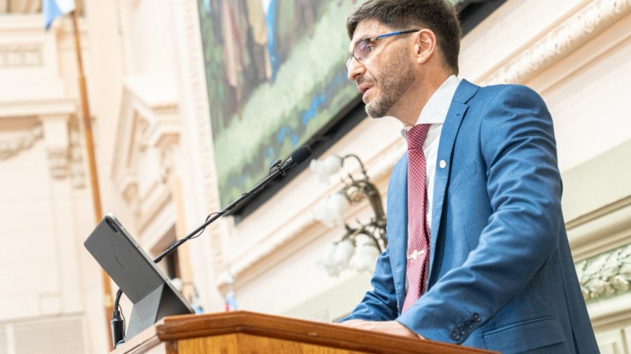 El gobernador Maximiliano Pullaro, el 1&deg; de mayo de 2025 al inaugurar las sesiones ordinarias de la Legislatura santafesina.