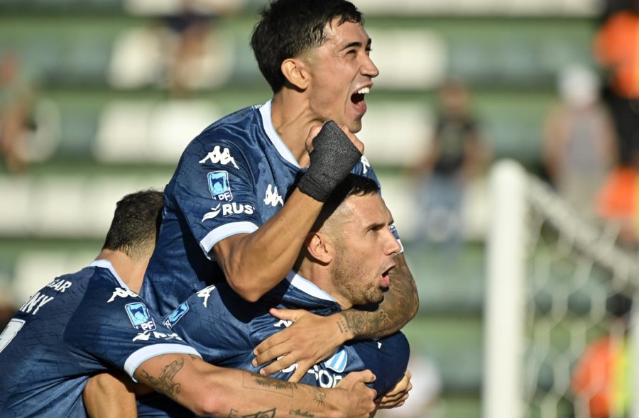 LA ACADEMIA SUPER&Oacute; AL TALADO