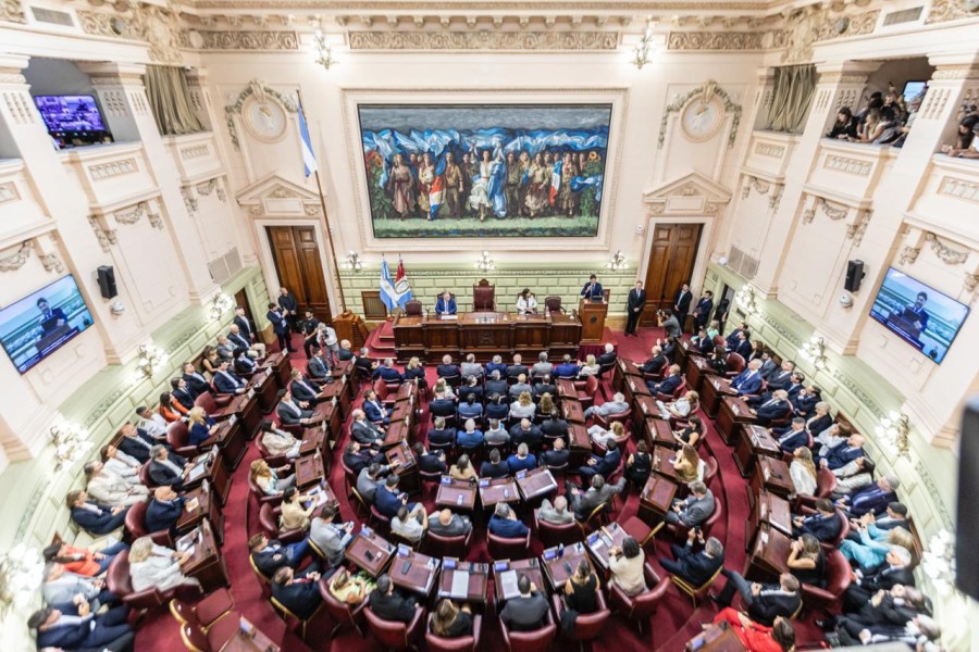 Pullaro abri&oacute; este domingo 15 de febrero el per&iacute;odo de sesiones ordinarias de la Legislatura de Santa Fe.