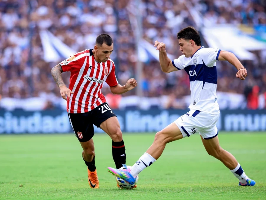 MARCADOR EN BLANCO. No hubo goles en el Bosque.