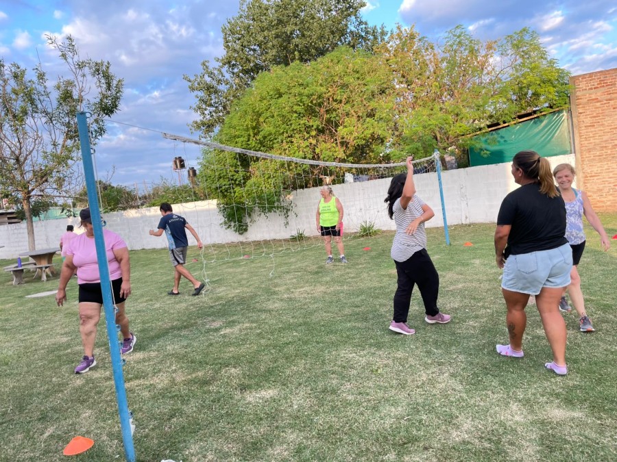 Las clases se desarrollan los lunes y mi&eacute;rcoles de 18:00 a 19:30.