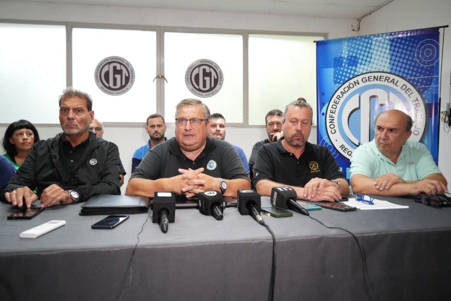POSICIÓN. La cúpula de la CGT Rafaela durante la conferencia de prensa.