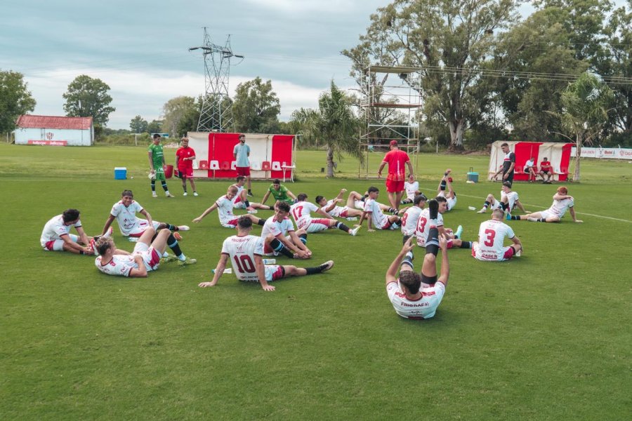 RODAJE. El Le&oacute;n empez&oacute; con los amistosos el mi&eacute;rcoles pasado en Santa Fe.