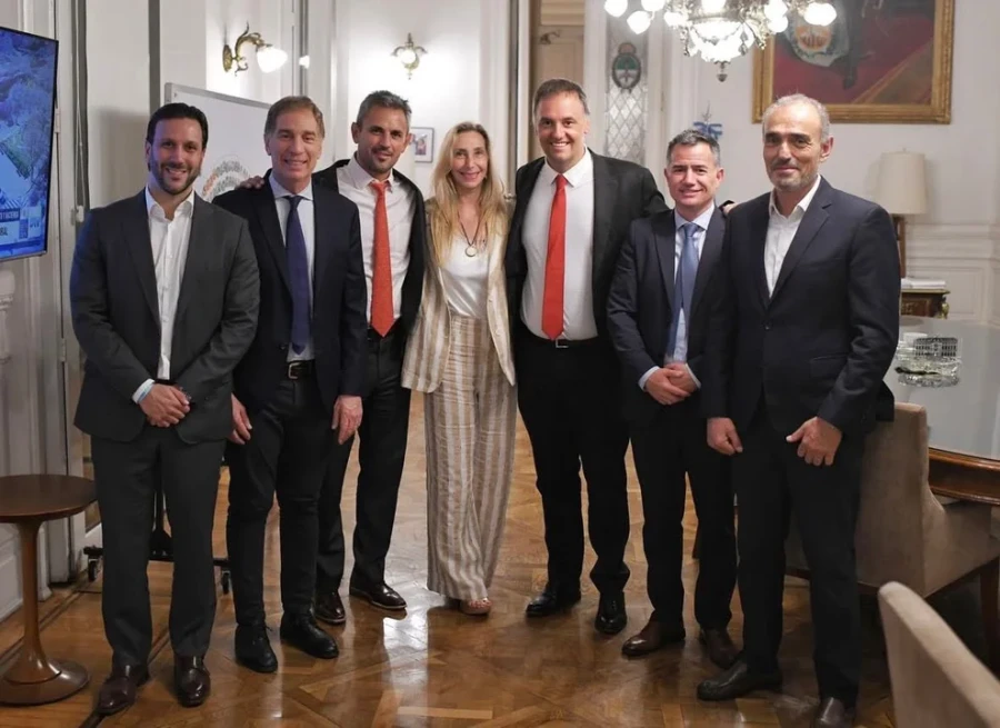 La mesa pol&iacute;tica en el Congreso tras la media sanci&oacute;n de la reforma laboral.