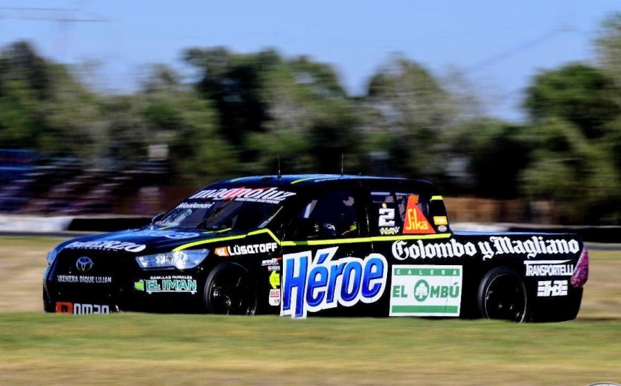 Juan Jos&eacute; Ebarl&iacute;n consigui&oacute; la pole con una Toyota Hilux.