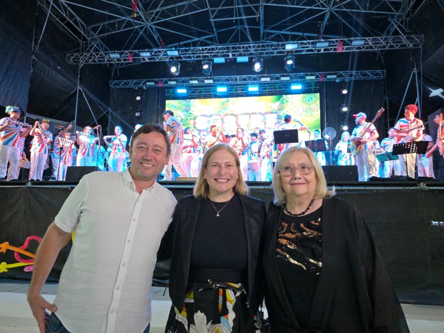El senador provincial, Esteban Motta, la diputada nacional Gisela Scaglia y la intendenta de Sastre, Mar&iacute;a del Carmen Amero de Brunazzo.