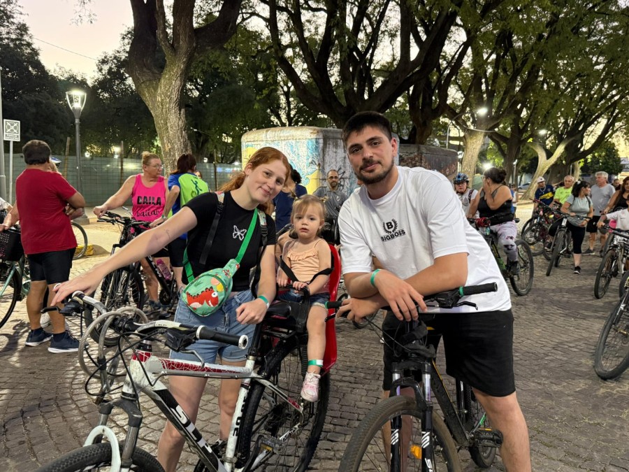 Segunda bicicleteada nocturna del a&ntilde;o.