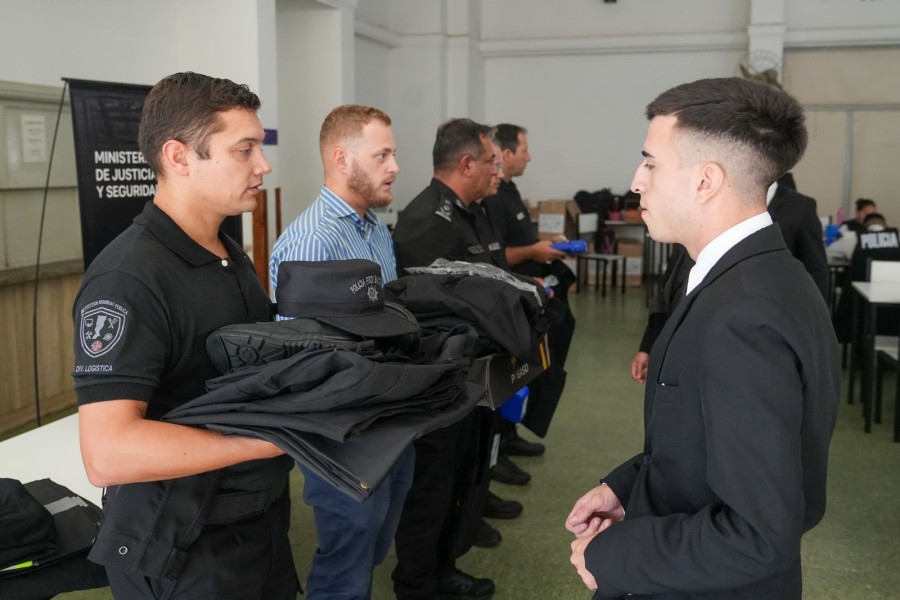 Los nuevos efectivos quedaron formalmente incorporados al servicio.