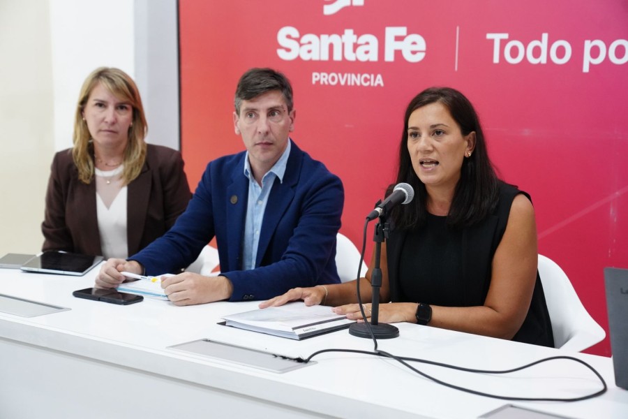 La secretaria de Coordinaci&oacute;n T&eacute;cnica y Administraci&oacute;n Financiera del Ministerio de Justicia y Seguridad, Georgina Orciani, encabez&oacute; la presentaci&oacute;n. (FOTO SCS)