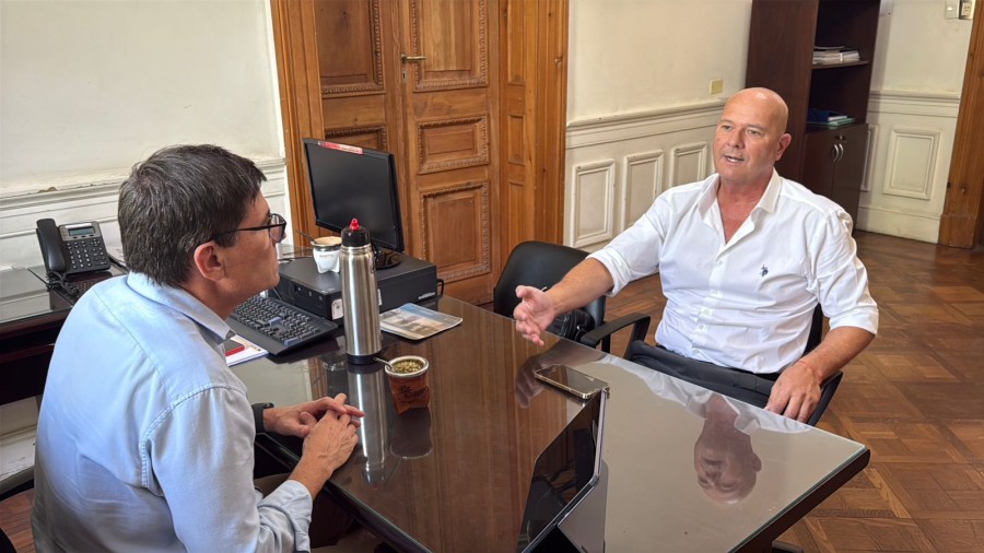 El ministro de Educaci&oacute;n Jos&eacute; Goity recibi&oacute; al titular de AMET, Eduardo Cepeda.