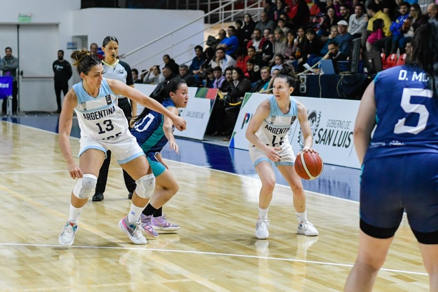 OTRA VEZ JUNTAS EN SELECCION. Las rafaelina Melisa Gretter y Candela Gentinetta.