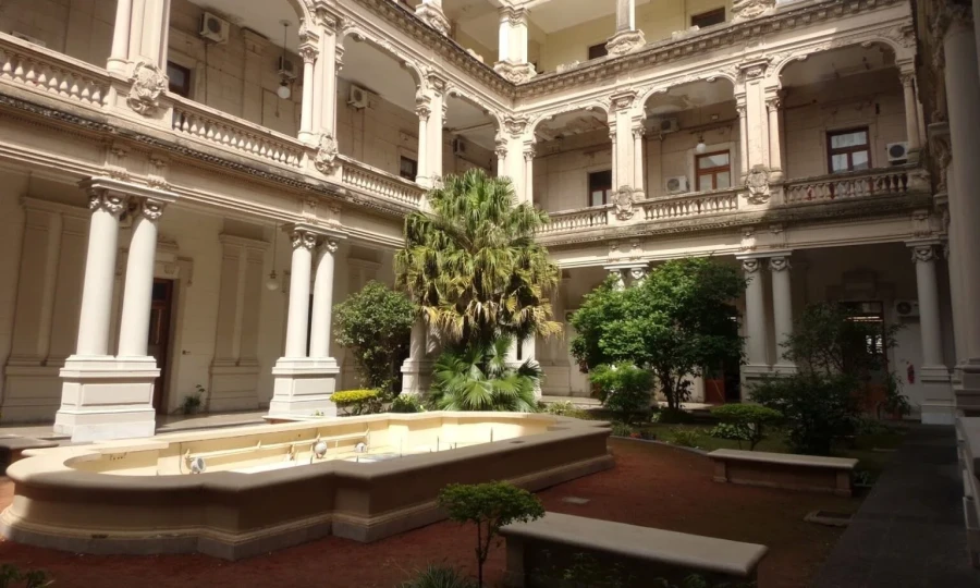 Interior de la Casa de Gobierno santafesina.