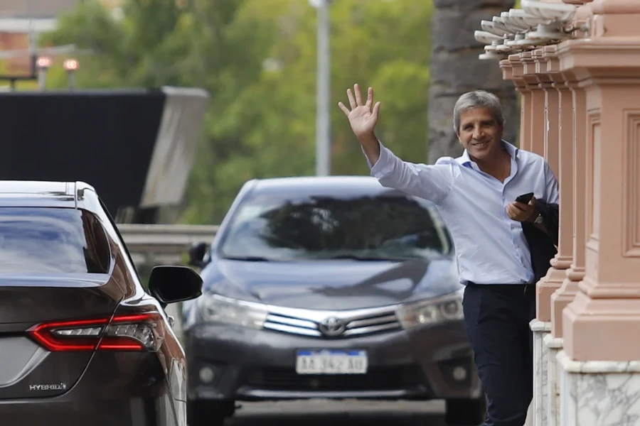 Luis Caputo anunci&oacute; la incorporaci&oacute;n de Ernesto Talvi.
