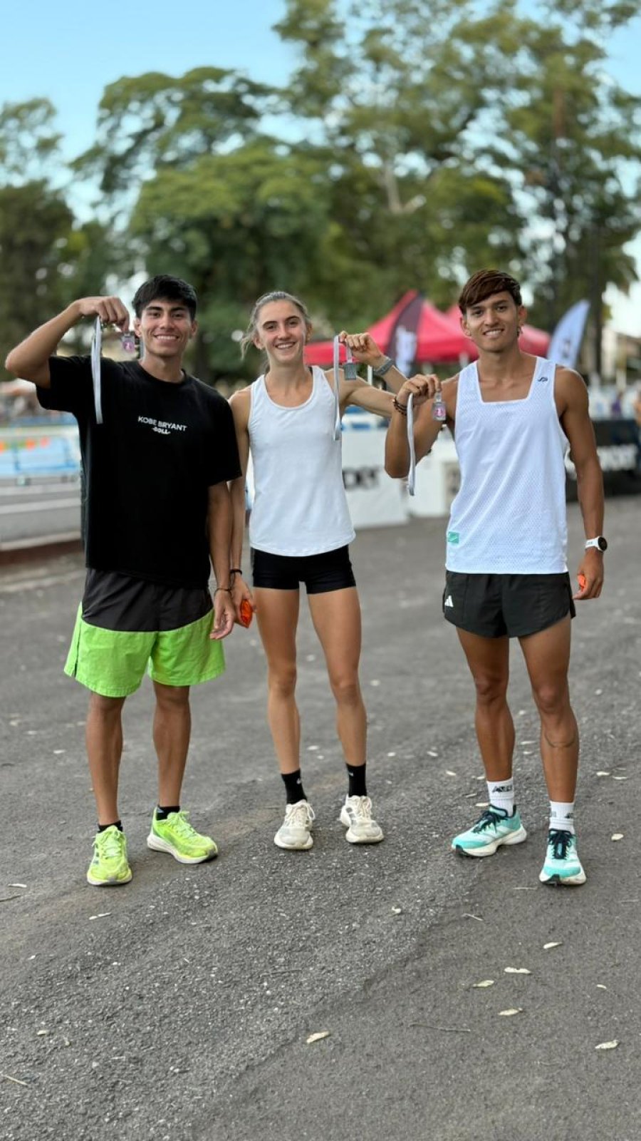 GANADORES. Brian L&oacute;pez, Sof&iacute;a Fregona y Benjam&iacute;n Castillo Molina.