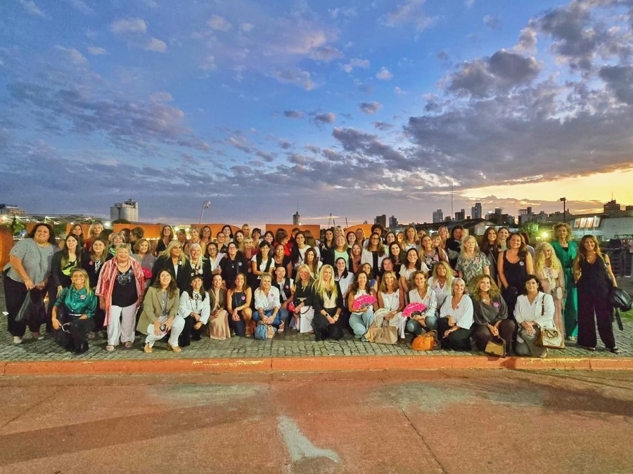 El encuentro culmin&oacute; con un espacio de di&aacute;logo y trabajo en grupos.