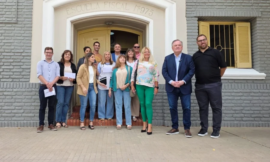 Un instatne de la actividad en la Escuela Oro&ntilde;o.