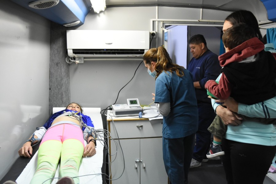Controles m&eacute;dicos a ni&ntilde;os y adolescentes que practican diferentes disciplinas deportivas.