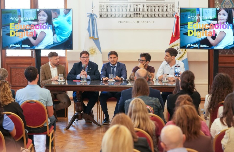 El Ministerio propone a las familias que participen en instancias de di&aacute;logo con las escuelas.