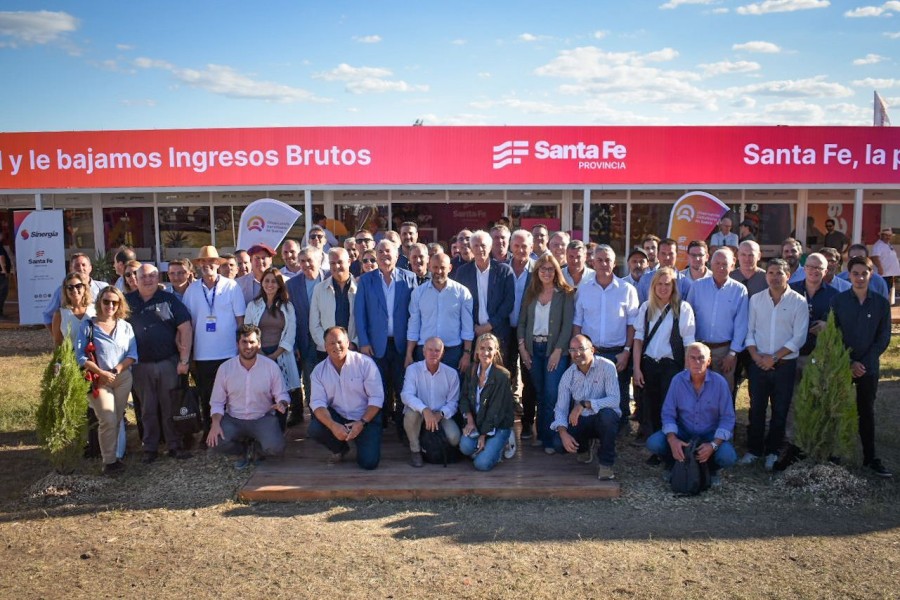 Adem&aacute;s de representantes de las provincias, estuvieron dirigentes de entidades productivas.