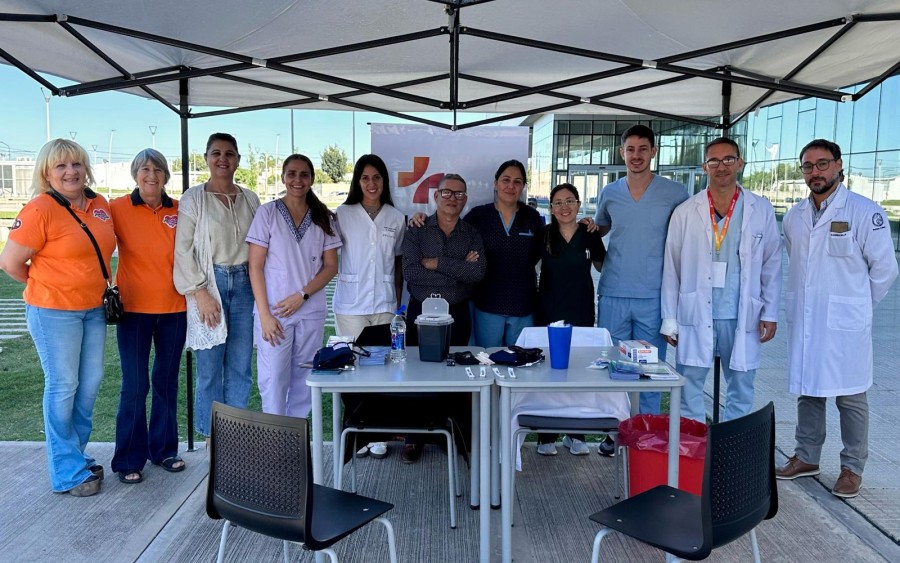 En el flamante edificio del Hospital Dr. Jaime Ferr&eacute; el equipo de salud llev&oacute; a cabo controles y acciones de concientizaci&oacute;n en el marco del D&iacute;a Mundial del Ri&ntilde;&oacute;n.