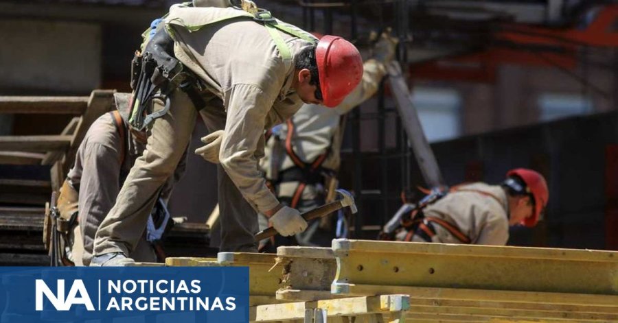 EMPLEO REGISTRADO. Se perdieron m&aacute;s de 106.000 puestos asalariados durante el 2025.